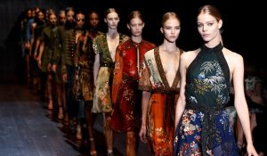 latest breaking, FASHION, NEWS, women, going, down, runway